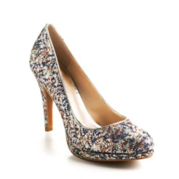 Nine West Rocha Sequin Pumps - Picture 7 of 8